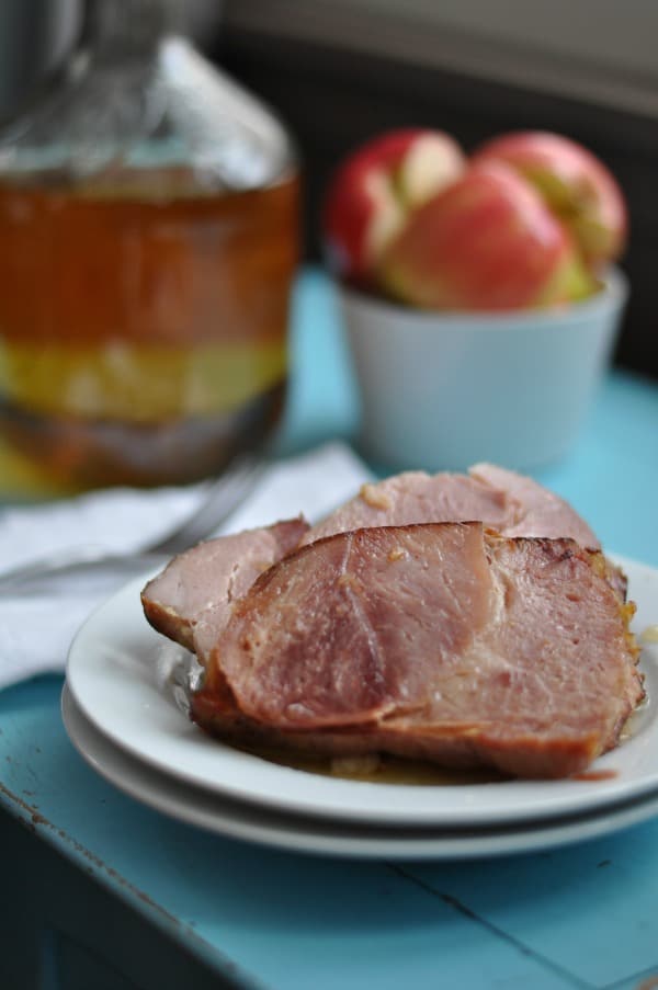 SLOW COOKER HOLIDAY HAM - Butter with a Side of Bread