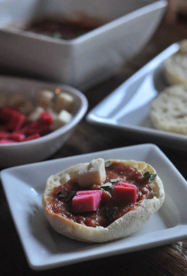 5 Simple Tips for Making School Lunches Creative and Easy Mini Pizzas