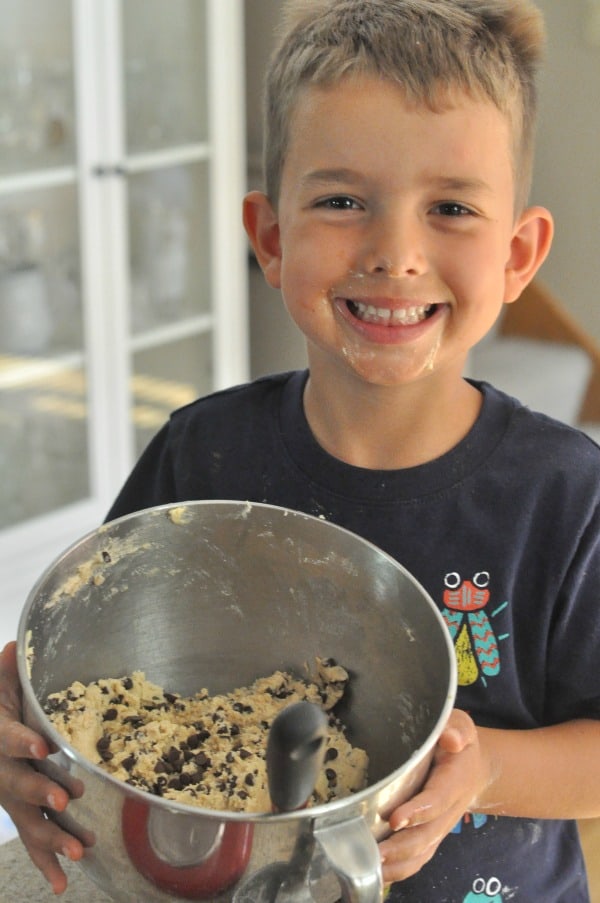 Chewy on the inside and crispy on the outside, these State Fair Cookies are my homemade recipe for the Sweet Martha's Minnesota State Fair cookie favorite! https://diningwithalice.com/desserts/state-fair-cookies/