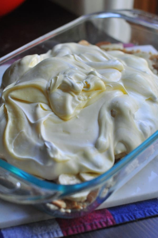 Quick banana pudding recipe displayed with Jello pudding