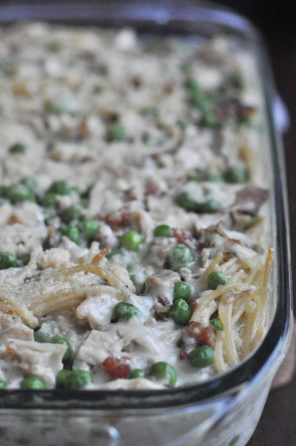 creamy turkey tetrazzini Original Turkey Tetrazzini recipe with leftover turkey and a cream cheese sauce! A traditional Turkey Tetrazzini recipe great for a crowd!